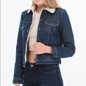 Levi Sherpa lined trucker jacket